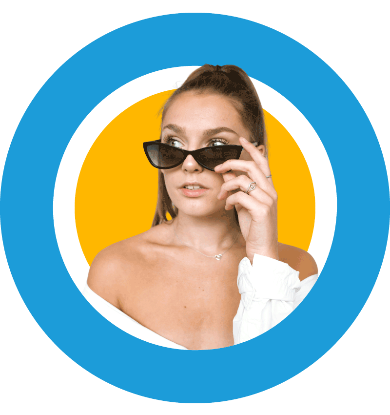 Quantum-Optica-Mujer-con-gafas-de-sol-negras